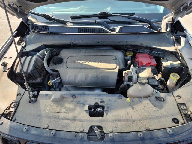 3C4NJCBB1KT652019 - 2019 JEEP COMPASS LATITUDE Silber Foto 12