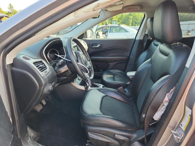 3C4NJCBB1KT652019 - 2019 JEEP COMPASS LATITUDE Silber Foto 7