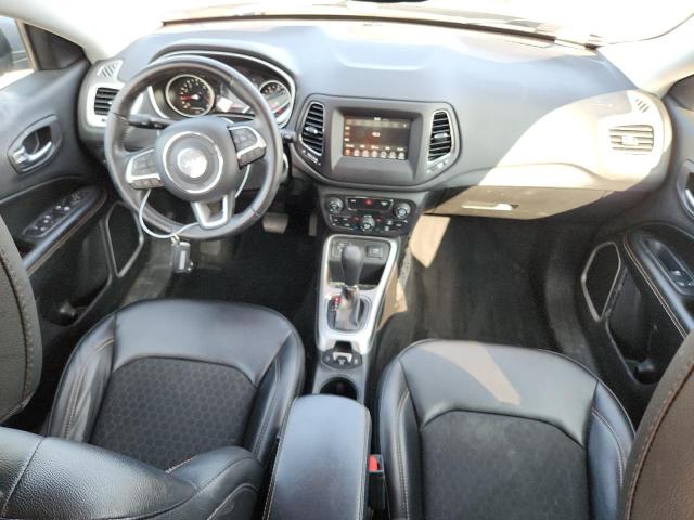 3C4NJCBB1KT652019 - 2019 JEEP COMPASS LATITUDE Silber Foto 8