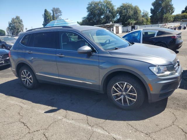 3VV3B7AXXLM053464 - 2020 VOLKSWAGEN TIGUAN SE CHARCOAL photo 4