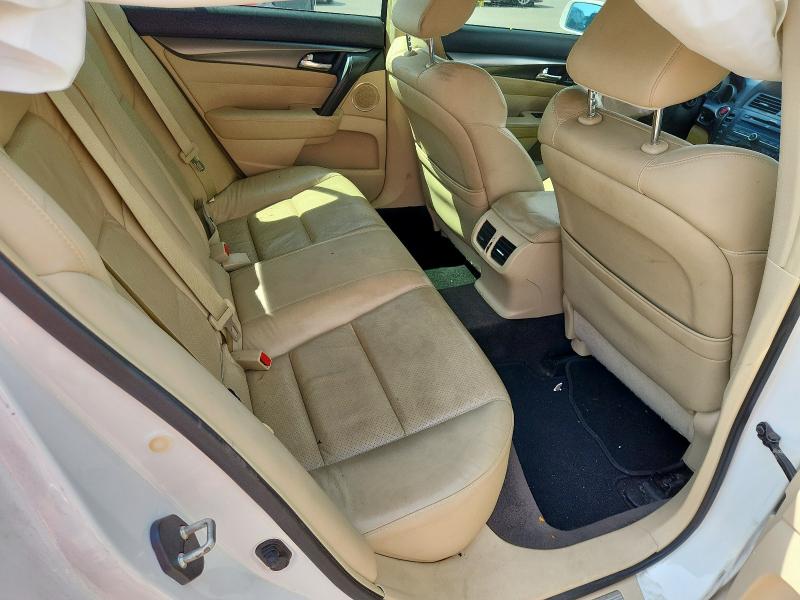 19UUA8F57DA000515 - 2013 ACURA TL TECH WHITE photo 10