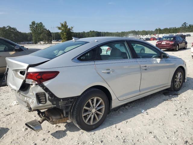 5NPE24AFXJH685655 - 2018 HYUNDAI SONATA SE SILVER photo 3
