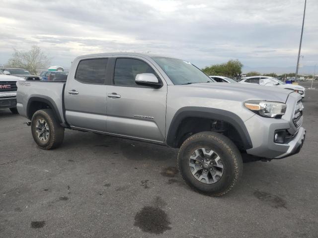3TMAZ5CN5HM037746 - 2017 TOYOTA TACOMA DOUBLE CAB 银色 照片 4