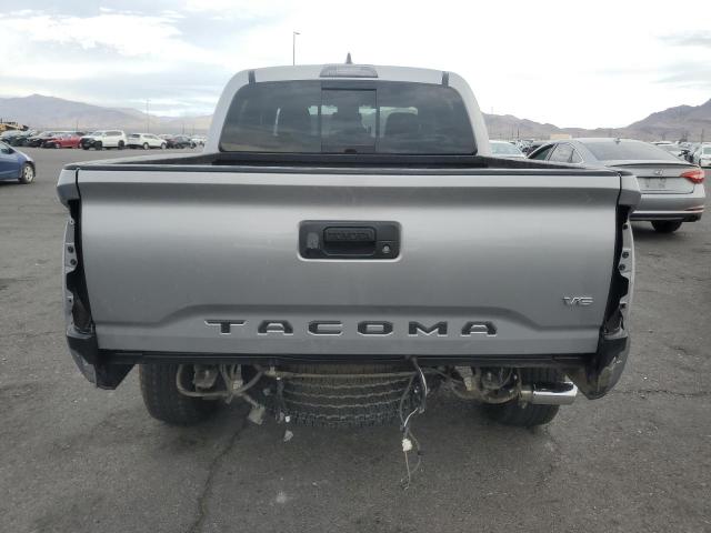 3TMAZ5CN5HM037746 - 2017 TOYOTA TACOMA DOUBLE CAB 银色 照片 6