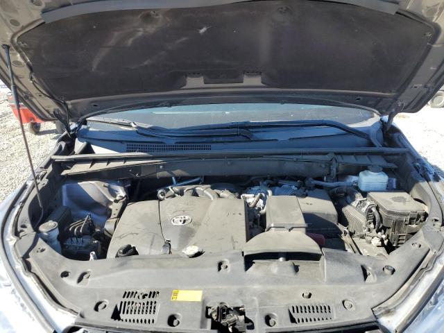 5TDKZRFH0KS315025 - 2019 TOYOTA HIGHLANDER SE CHARCOAL photo 12