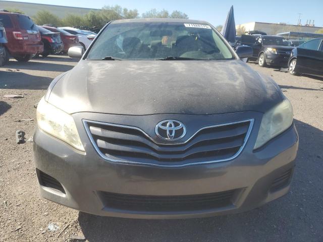 4T4BF3EK0AR072850 - 2010 TOYOTA CAMRY BASE GRAY photo 5