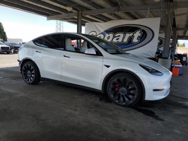 7SAYGDEF1NF340546 - 2022 TESLA MODEL Y WHITE photo 4