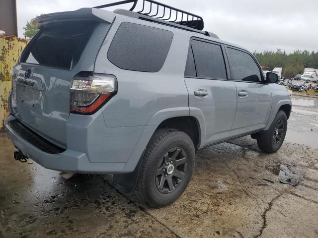 JTEBU5JR6M5869584 - 2021 TOYOTA 4RUNNER SR5/SR5 PREMIUM 银色 照片 3