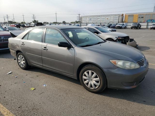 4T1BE30K45U622710 - 2005 TOYOTA CAMRY LE GRAY photo 4
