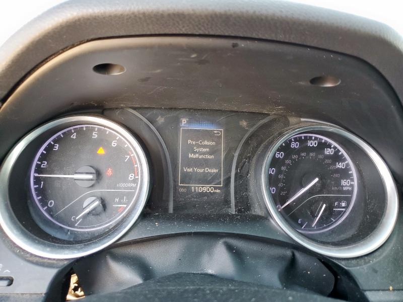 4T1B11HK2JU097936 - 2018 TOYOTA CAMRY L SILVER photo 9