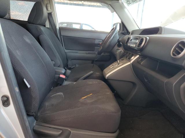 JTLKE50E291071392 - 2009 TOYOTA SCION XB SILVER photo 7