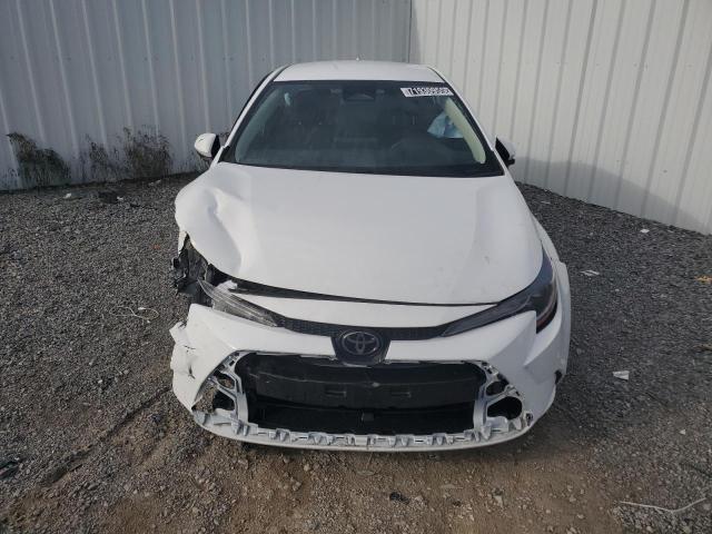 5YFB4MDE4RP100356 - 2024 TOYOTA COROLLA LE 白色 照片 5