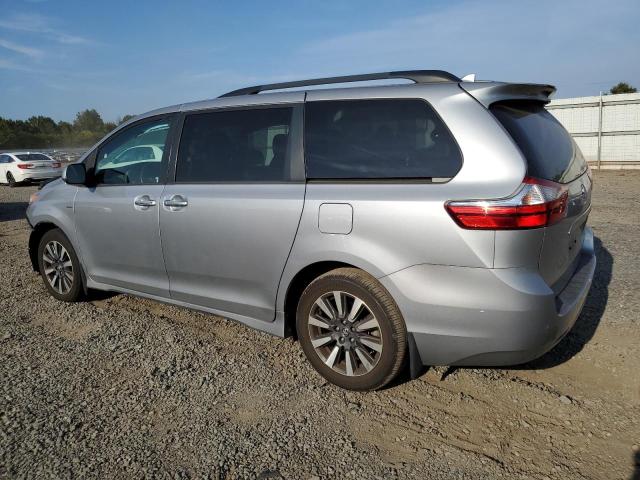 5TDDZ3DCXJS201495 - 2018 TOYOTA SIENNA XLE GRAY photo 2