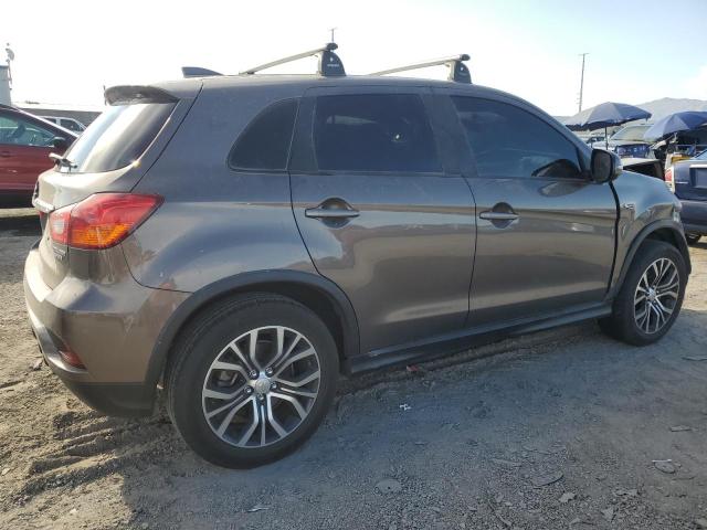 JA4AP3AU7KU027785 - 2019 MITSUBISHI OUTLANDER ES ყავისფერი ფოტო 3
