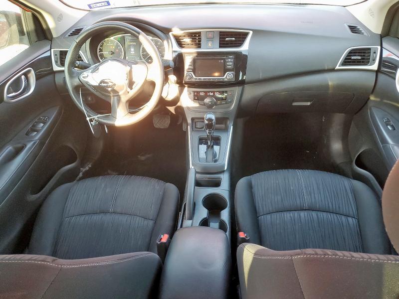 3N1AB7AP0JL630532 - 2018 NISSAN SENTRA S 红色 照片 8