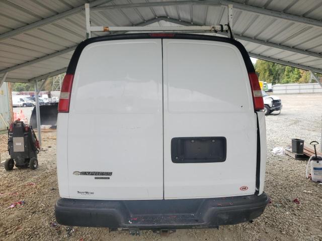 1GCZGGFG2G1242647 - 2016 CHEV EXPRESS G3500 WHITE photo 6