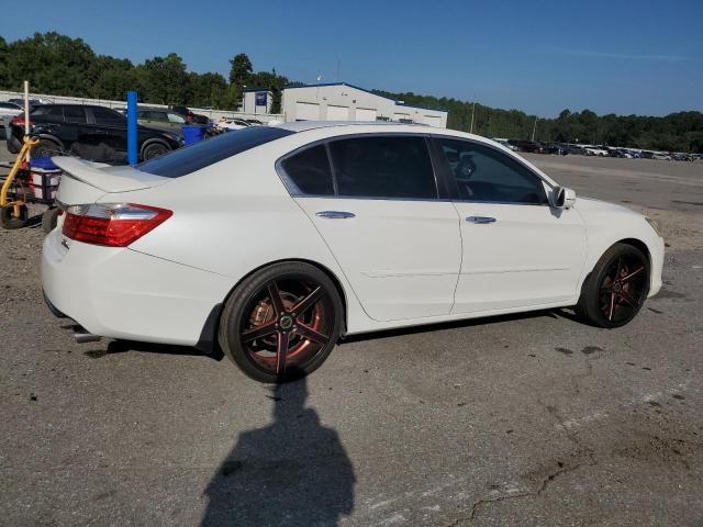 1HGCR3F98DA044307 - 2013 HONDA ACCORD TOURING 白色 照片 3