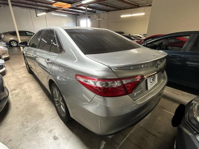 4T1BF1FK9FU946424 - 2015 TOYT CAMRY LE GRAY photo 3
