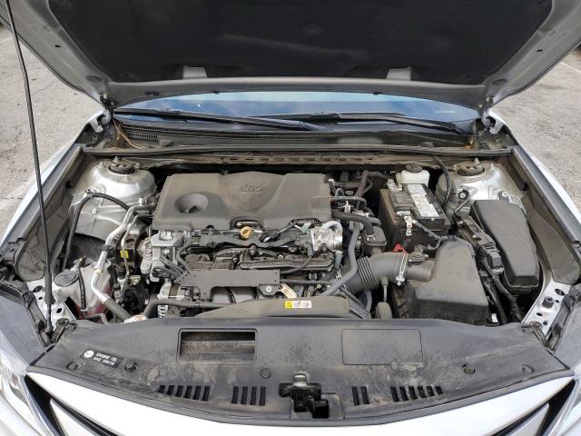 4T1C11AKXRU915844 - 2024 TOYOTA CAMRY LE SILVER photo 11