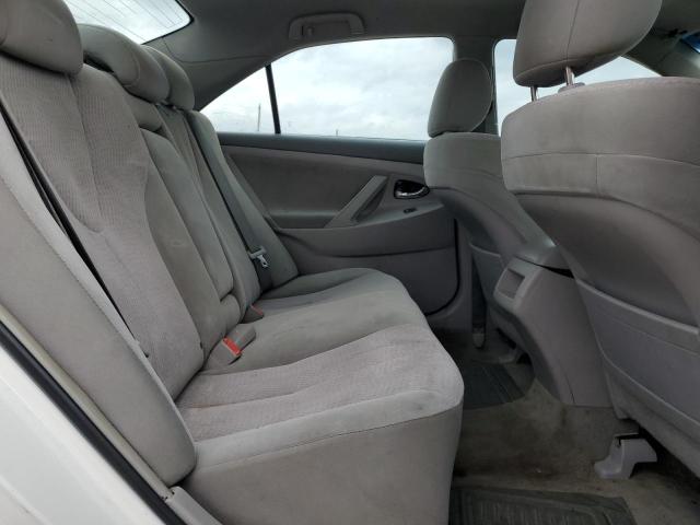 4T1BF3EK3BU777671 - 2011 TOYOTA CAMRY BASE WHITE photo 10