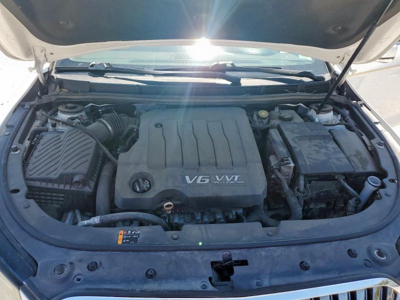 1G4GB5G31FF116444 - 2015 BUICK LACROSSE WHITE photo 11