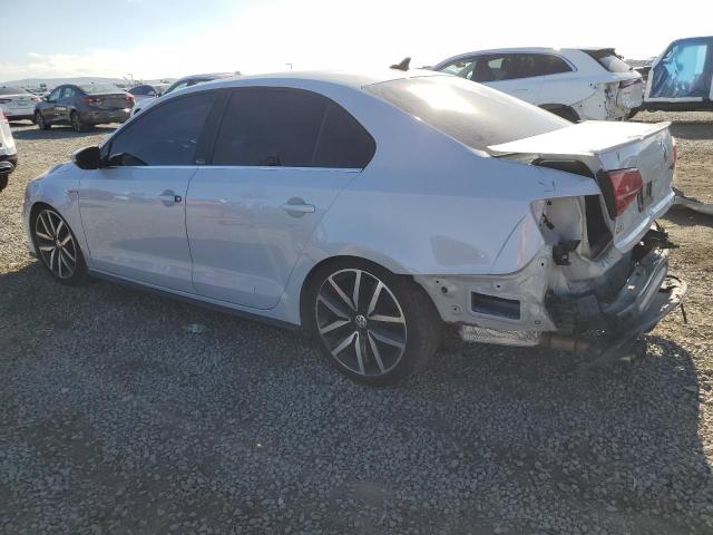 3VW4T7AJ2JM239540 - 2018 VOLKSWAGEN JETTA GLI WHITE photo 2