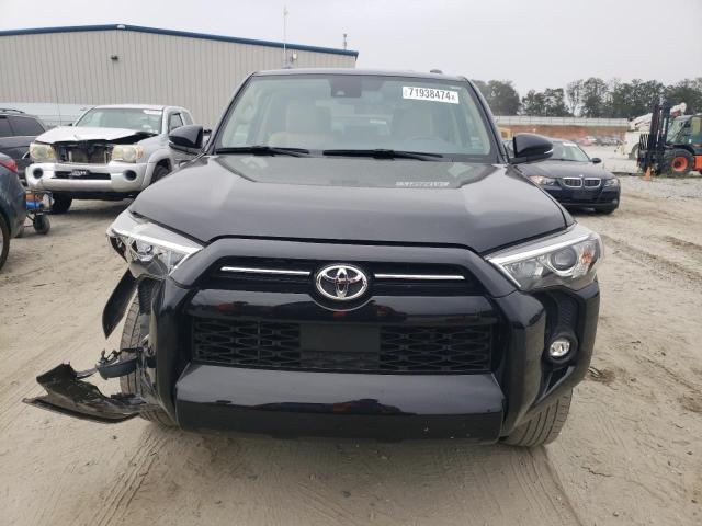 JTEFU5JR5N5267973 - 2022 TOYOTA 4RUNNER SR5 BLACK photo 5