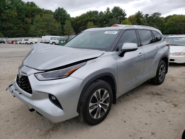 2021 TOYOTA HIGHLANDER XLE, 