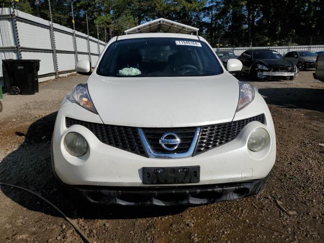 JN8AF5MR8DT210721 - 2013 NISSAN JUKE S WHITE photo 5