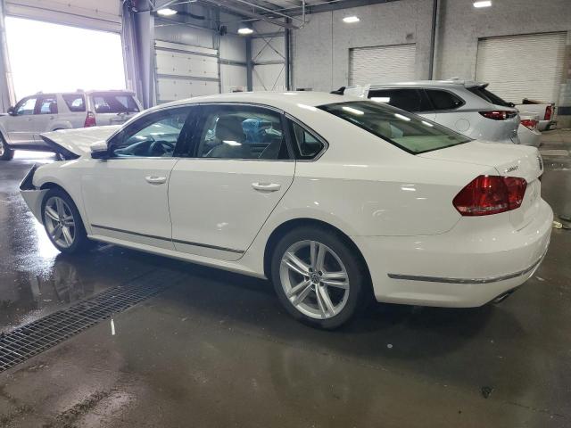 1VWBT7A30FC010999 - 2015 VOLKSWAGEN PASSAT SE WHITE photo 2