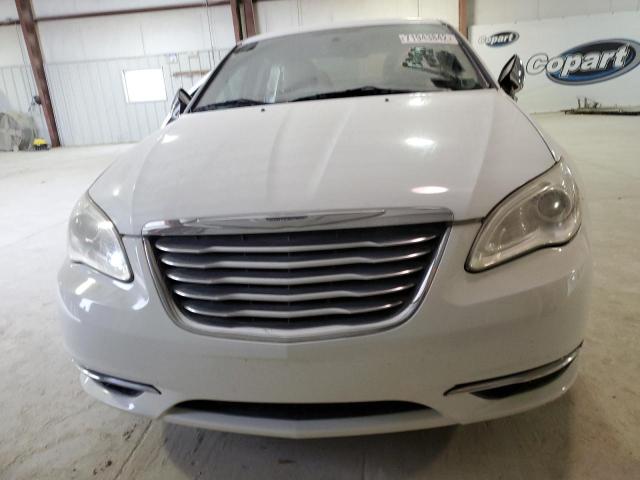 1C3CCBCG9DN543773 - 2013 CHRYSLER 200 LIMITED WHITE photo 5