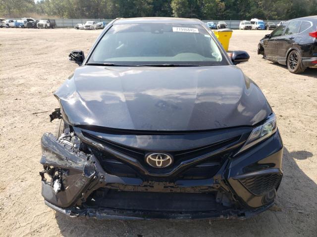 4T1G11AK0NU714076 - 2022 TOYOTA CAMRY SE შავი ფოტო 5