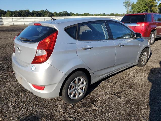 KMHCT5AE3CU047639 - 2012 HYUNDAI ACCENT GLS ვერცხლისფერი ფოტო 3