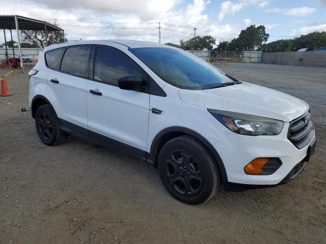 1FMCU0F74JUB44257 - 2018 FORD ESCAPE S WHITE photo 4