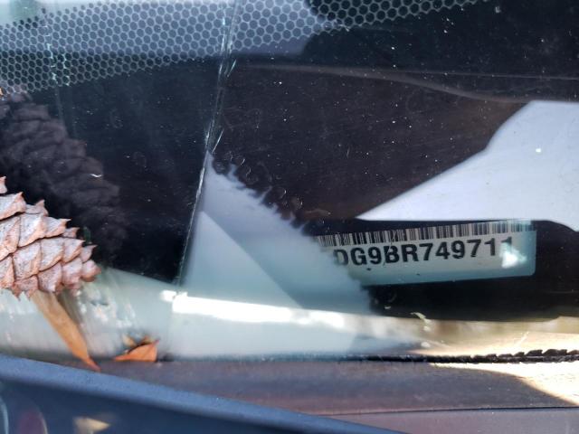 2A4RR8DG9BR749711 - 2011 CHRYSLER TOWN & COU TOURING L BLACK photo 13