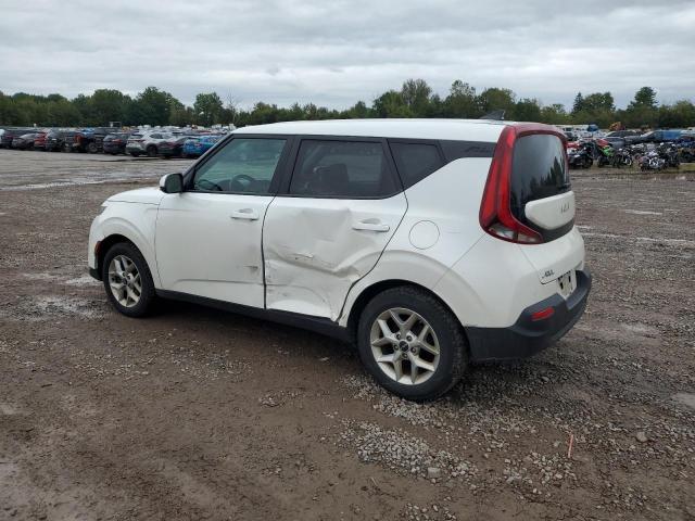 KNDJ23AU7N7158593 - 2022 KIA SOUL LX WHITE photo 2