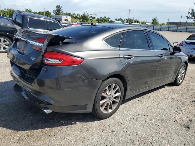 3FA6P0H79HR237711 - 2017 FORD FUSION SE GRAY photo 3