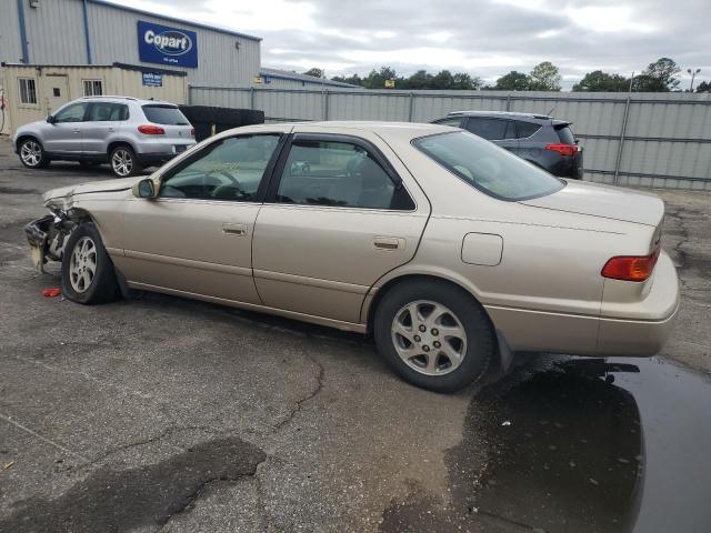 JT2BG22K0Y0511341 - 2000 TOYOTA CAMRY CE TAN photo 2