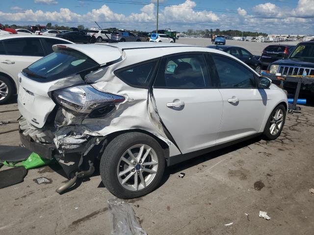 1FADP3K27FL295236 - 2015 FORD FOCUS SE WHITE photo 3