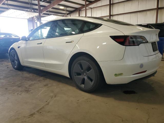 5YJ3E1EB3NF254583 - 2022 TESLA MODEL 3 白色 照片 2