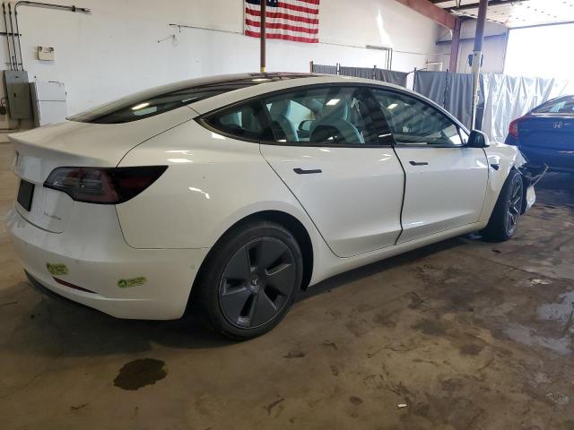 5YJ3E1EB3NF254583 - 2022 TESLA MODEL 3 白色 照片 3
