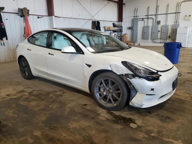 5YJ3E1EB3NF254583 - 2022 TESLA MODEL 3 白色 照片 4