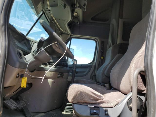 1FUJGLDR7BSBB7504 - 2011 FREIGHTLINER CASCADIA 1 白色 照片 5