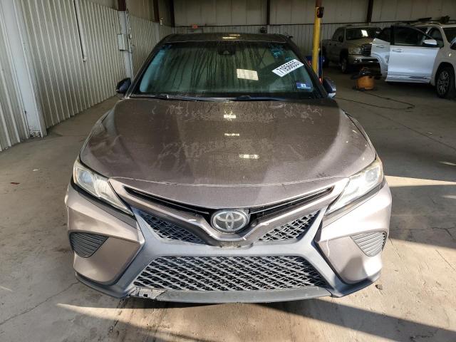 4T1B11HK5KU757422 - 2019 TOYOTA CAMRY L GRAY photo 5