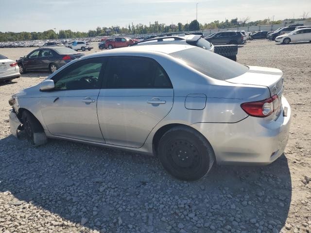 5YFBU4EE0CP067569 - 2012 TOYOTA COROLLA BASE Gümüş fotoğraf 2