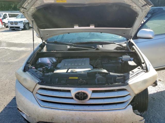5TDZK3EH0CS072237 - 2012 TOYOTA HIGHLANDER BASE Gümüş fotoğraf 12
