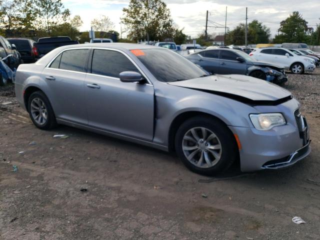 2C3CCAAG2FH742821 - 2015 CHRYSLER 300 LIMITED SILVER photo 4