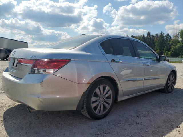 1HGCP3F86BA015916 - 2011 HONDA ACCORD EXL SILVER photo 3