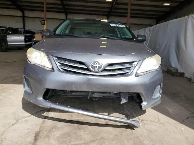 2T1BU4EE1DC033478 - 2013 TOYOTA COROLLA BASE GRAY photo 5