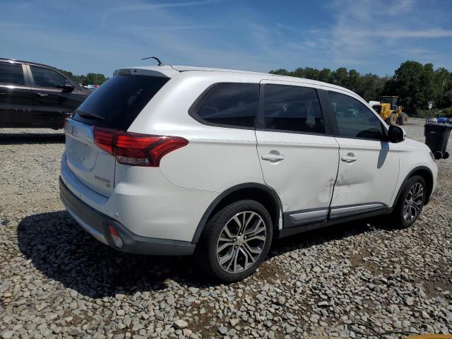 JA4AD3A35GZ006444 - 2016 MITSUBISHI OUTLANDER SE WHITE photo 3